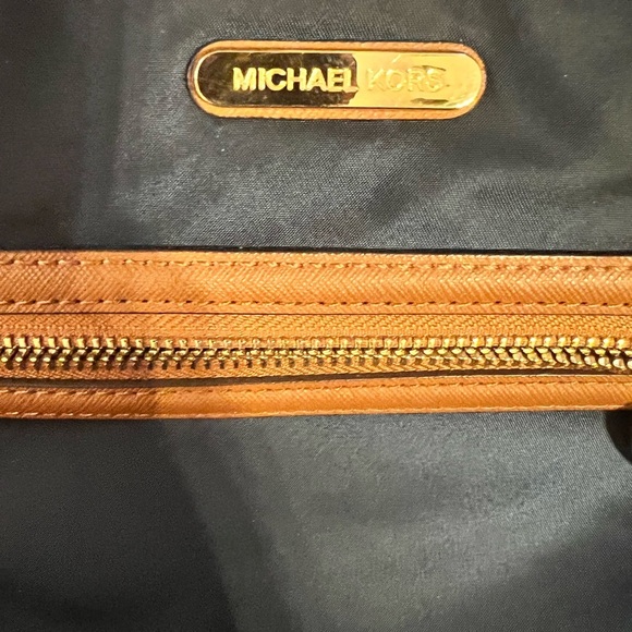 MICHAEL KORS navy and brown tote - Picture 2 of 5